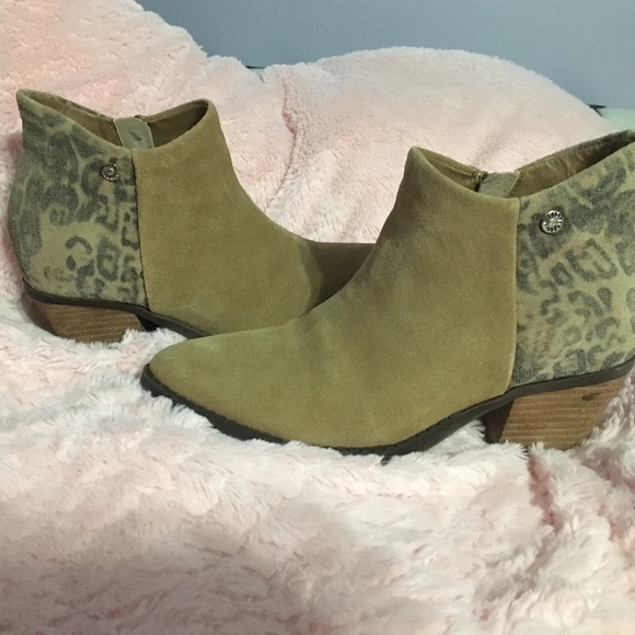 Booties - Picture 3 of 3